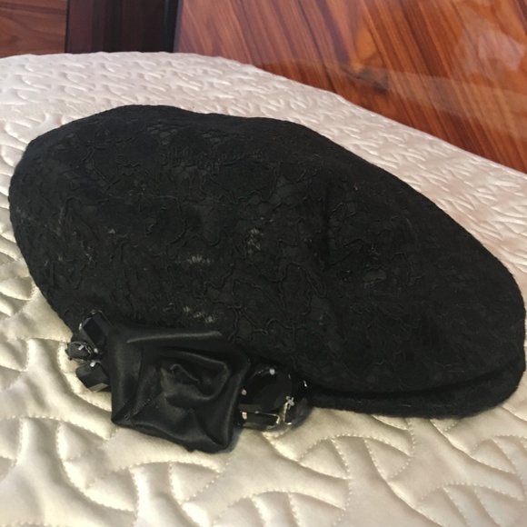 (M) Paesaggino Girls Italian Designer Black Beret